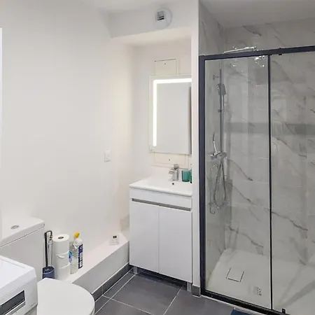 Stunning In With Kitchen Apartment